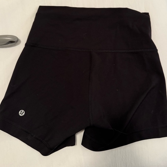 Lululemon Wunder Train High Rise Short 4" - Picture 4 of 4